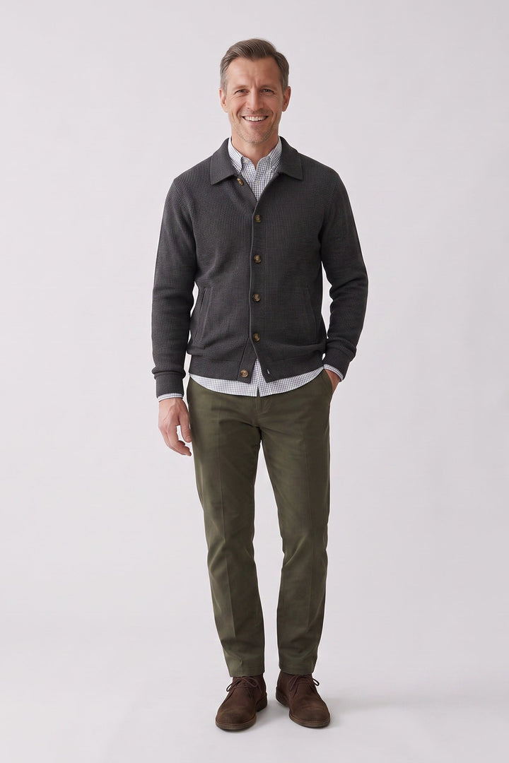 Men's Point Collar Jacket | Button-Front | on model