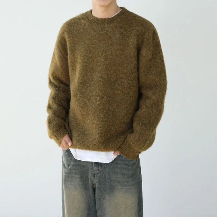 Men's knitted jumper in olive green, textured crew neck relaxed