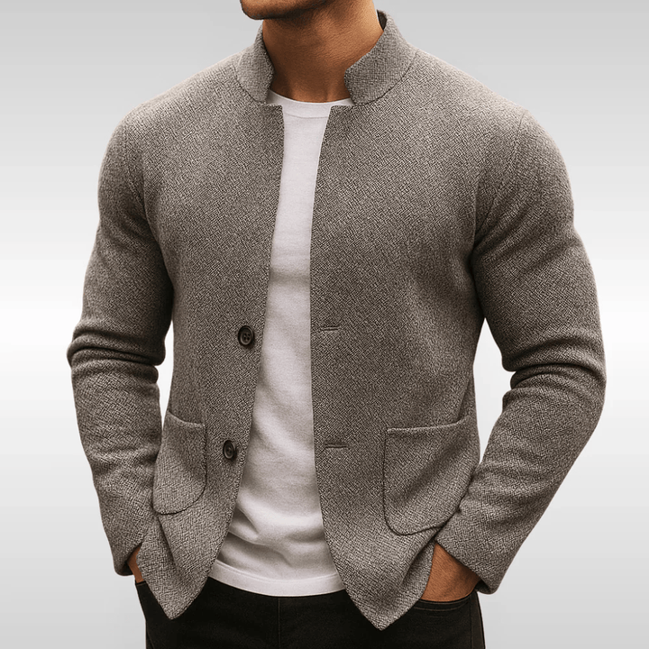 Men's knitted cardigan in grey, button front patch pocket
