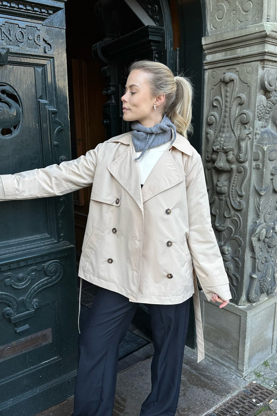Women's cropped trench coat, double breasted belted short, view 5