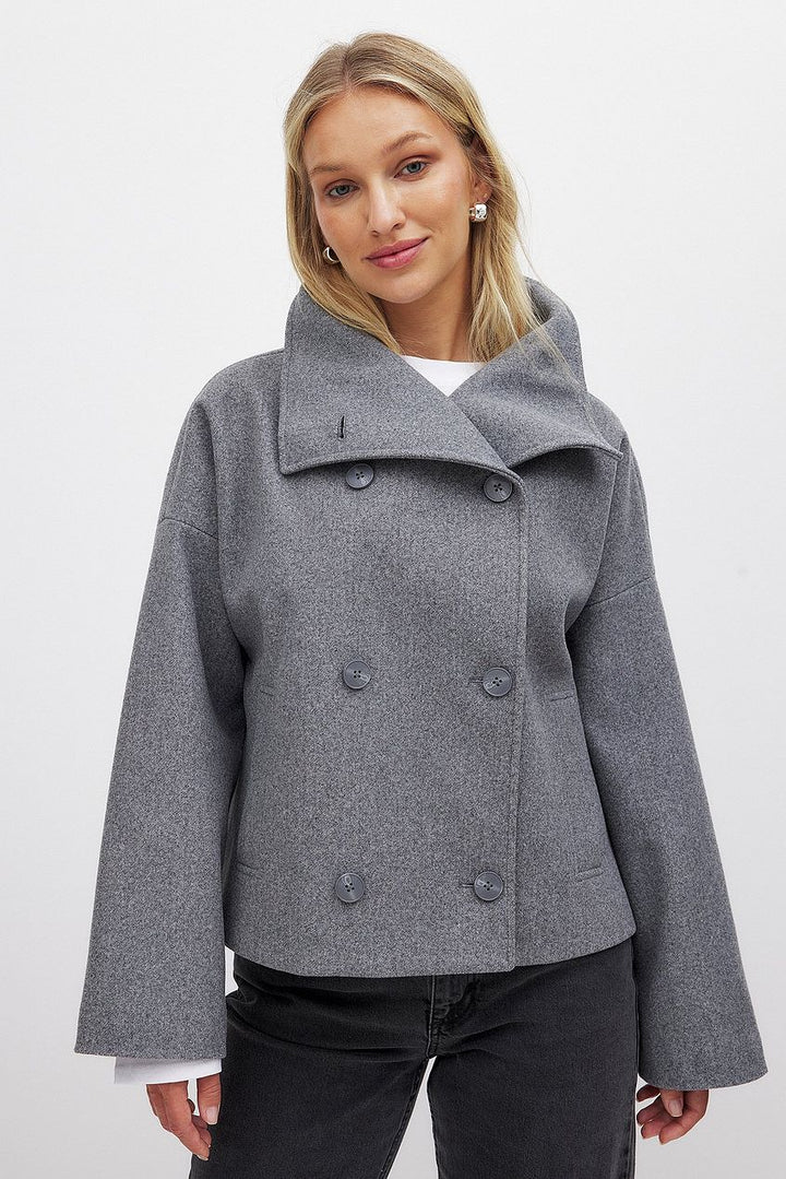 Women's cropped coat in grey, wide collar pea coat