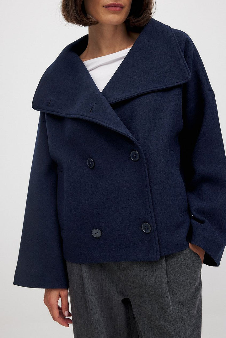 Women's cropped coat in navy blue, wide collar pea coat