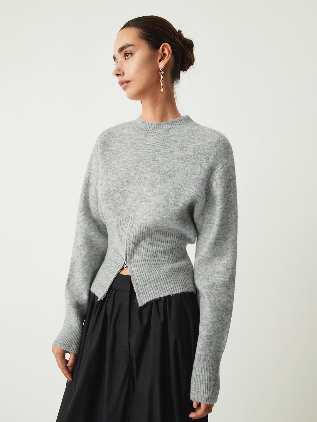 Women's fluffy jumper in grey, crew neck with zip split front hem