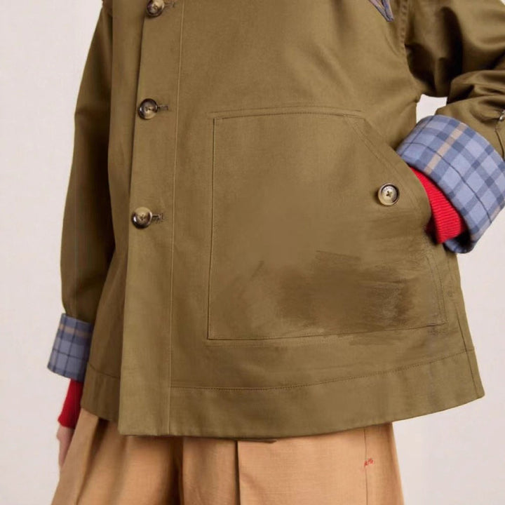 Utility Jacket in olive, close-up detail